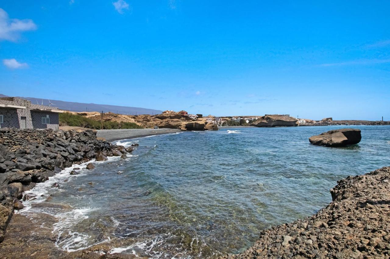 Las Arenas Bajo La Mareta 外观 照片